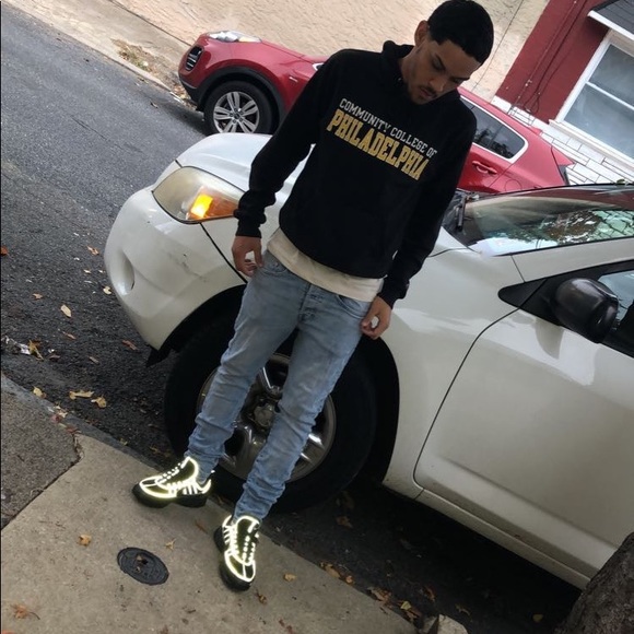 Meet your Posher, Lawrence - Picture 1 of 1